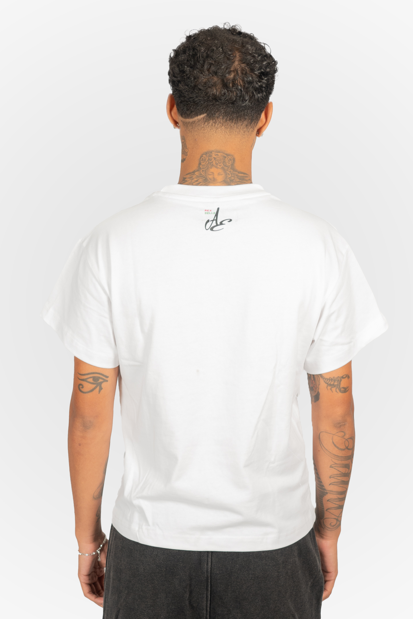 $EX SELLS T-SHIRT WEISS